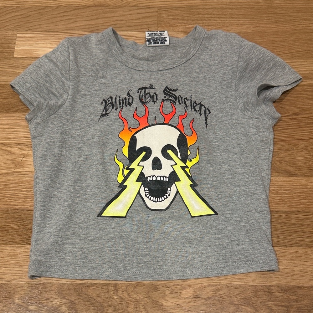 Kids' Gray Graphic Skull Tee with Yellow Flame Accents